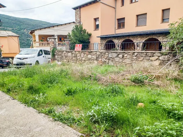 Parcela en venta en Pla de Sant Tirs – a 10 minutos de La Seu d’Urgell — 10