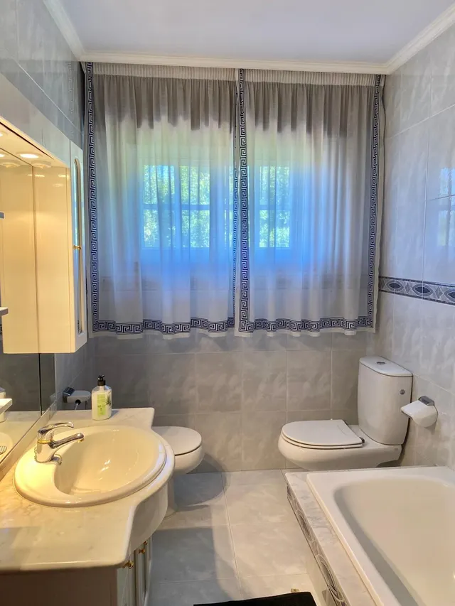 Chalet en Redondela con jardín y piscina — 49
