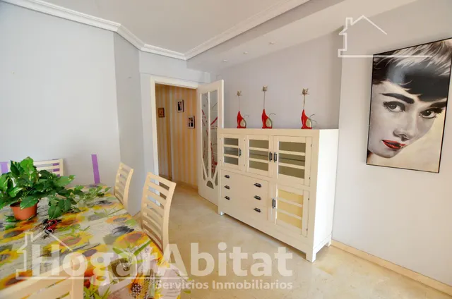 ¡En pleno centro! Impecable, exterior y luminoso con garaje y ascensor, todo amueblado — 6