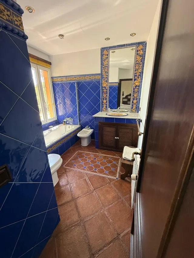 se vende 2 parcelas contiguas con casa en urbanizacion Atalaya rio Verde Marbella — 22