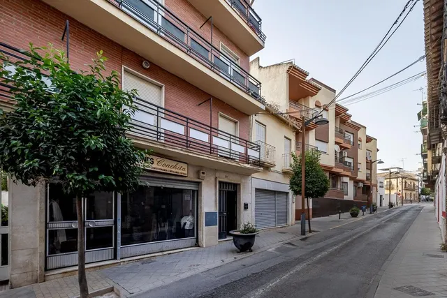Piso de gran tamaño con múltiples posibilidades en  Peligros — 30
