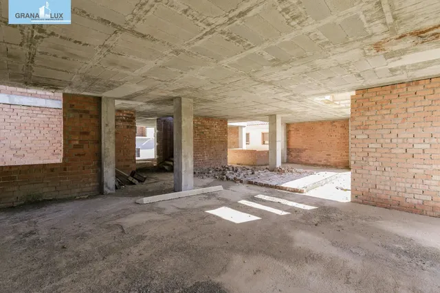 EDIFICIO en Güejar Sierra — 10