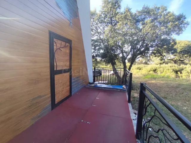TERRENO CON VIVIENDA - foto 5