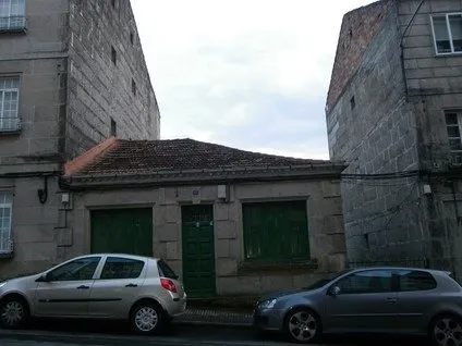 SE VENDE CASA PRINCIPAL Y DE INVITADOS EN PARCELA CERRADA DE 240M — 5