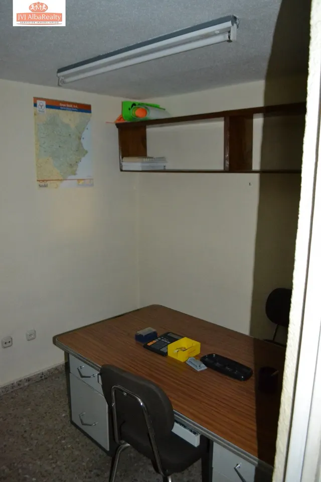 INTERESANTE LOCAL COMERCIAL EN VENTA EN ZONA estación-PARQUE LINEAL — 11