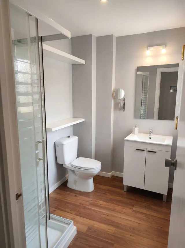 Oportunidad de Inversión y Vivienda en Granada Centro: Apartamento Luminoso junto a Gran Vía ref: DLR00284 — 19