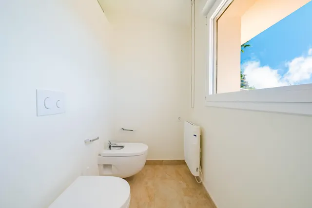 Villa independiente con piscina y 893 m2 de parcela en Benicàssim: espacio, diseño y privacidad — 47