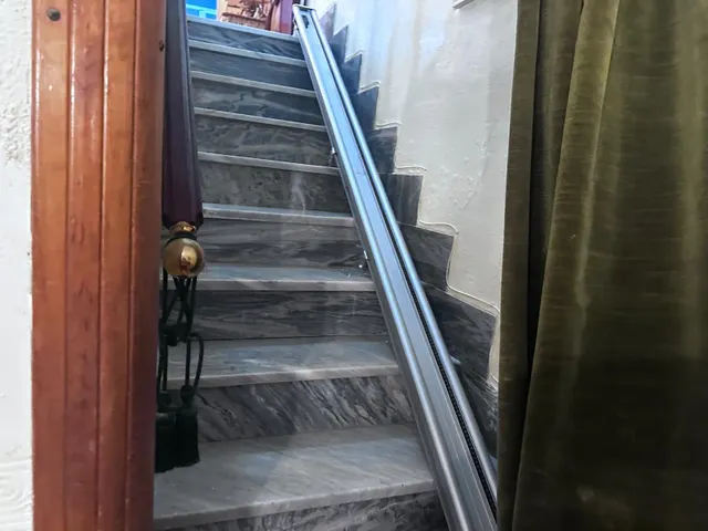 Oportunidad en Monóvar: amplia casa de 4 habitaciones y 2 baños — 12