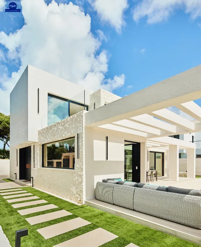 VILLA DE LUJO EN LA BARROSA - foto 2