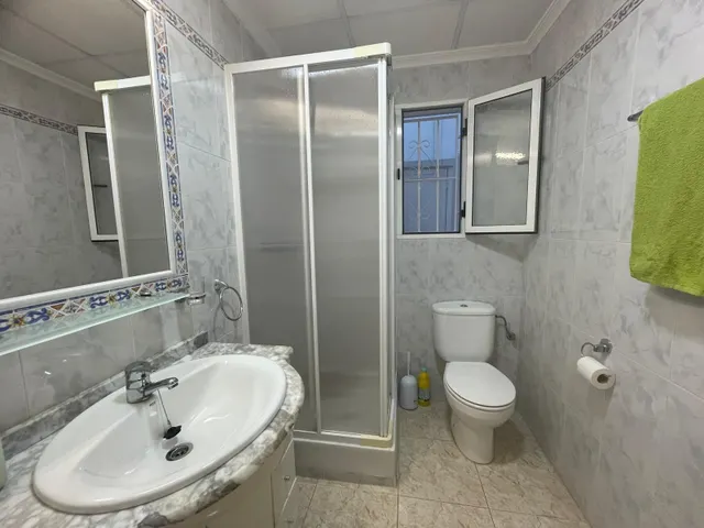 Apartamento de 3 dormitorios con garaje y orientación sureste — 20