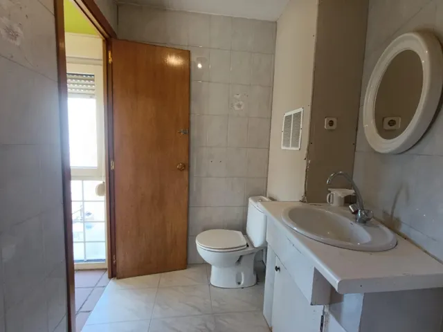 Local en venta en El Molar — 12