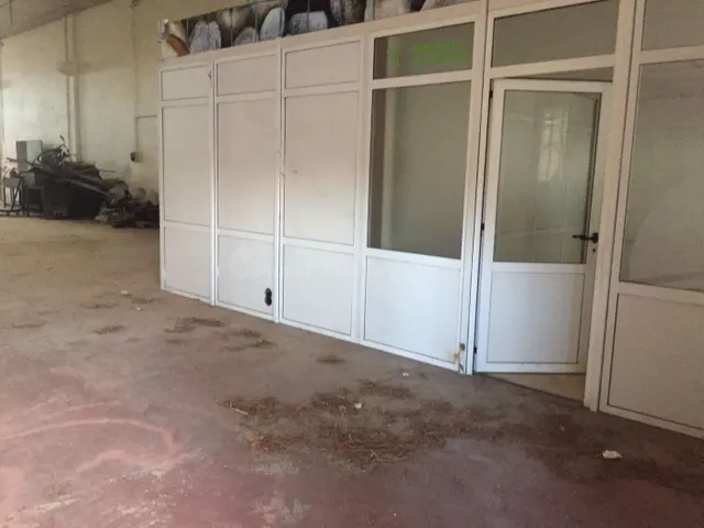 Nave industrial 1300m² en alquiler - Huesca — 4