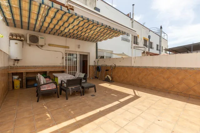 OPORTUNIDAD EN VENTA DE CASA ADOSADA DE TRES DORMITORIOS EN MARACENA — 8