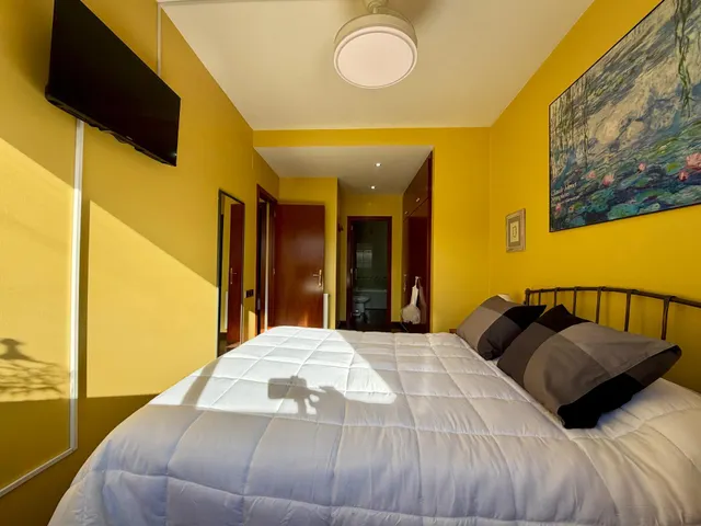 Luminoso piso de 3 dormitorios con suite junto a la plaza Vallès, en el corazón de Sabadell — 15