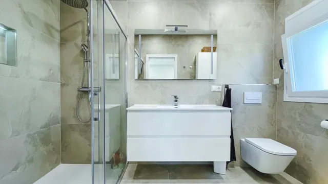 Chalet de lujo en venta en Benidorm: 6 dormitorios y 4 baños dividido en 2 casas independientes — 27