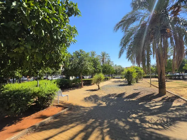 ¡VIVIENDA UNIFAMILIAR DE 245 M2 EN MAIRENA DEL ALJARAFE! — 32