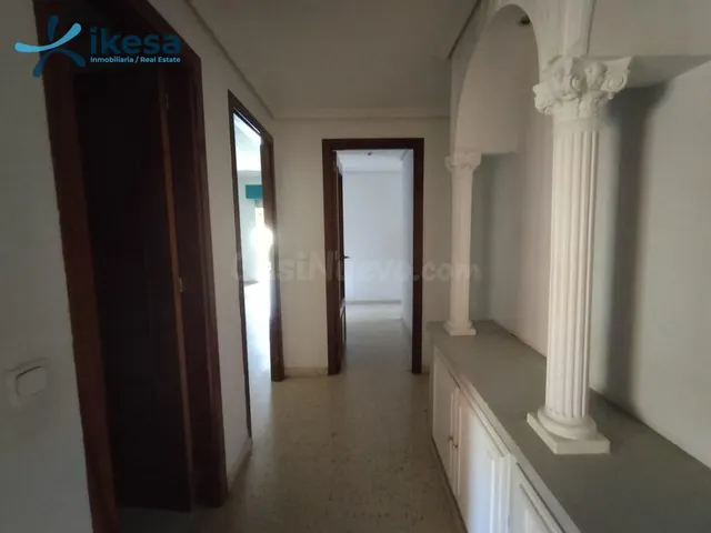 Piso ubicado en el edificio Villasol del Polígono Guadalquiv - foto 5