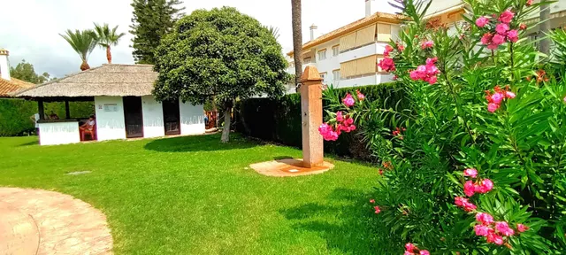 Planta baja en urbanización de lujo — 36