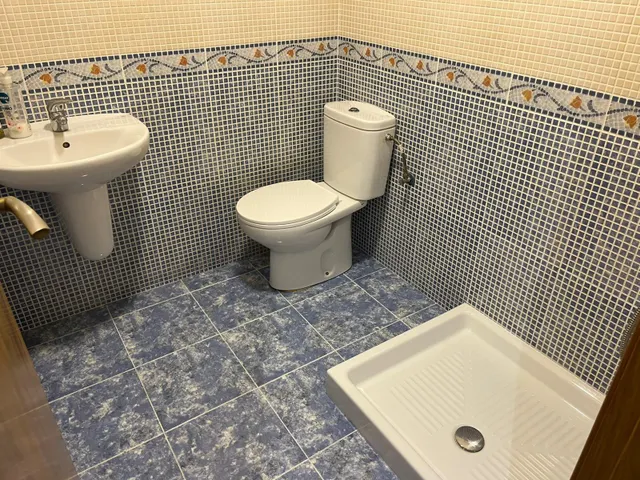 Piso seminuevo con ascensor en alquiler de 3 habitaciones y 2 baños!!!! — 7