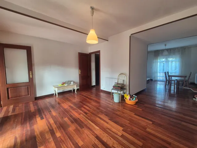 ¡Impresionante Adosado en Valle de Mena por solo €240.000! — 12