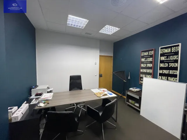 Se alquila local ideal para centro de salud. — 33