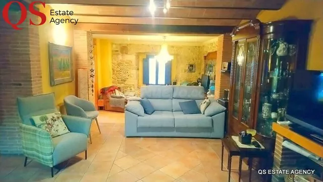 Casa de pueblo en el centro de Caldes de Malavella - foto 2