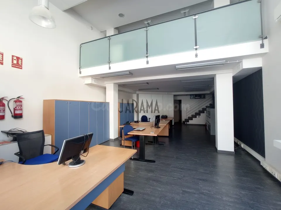 EXCELENTE LOCAL ACONDICIONADO NE TUDELA