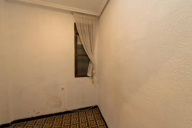 Edificio de techos altos zona mercado! — 11