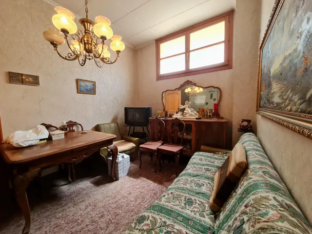 Casa de Pueblo. — 10