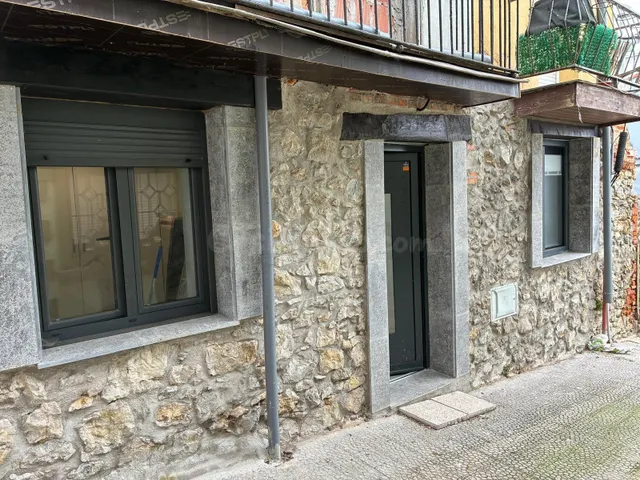 Bajo impecable junto al funicular, listo para disfrutar desd - foto 2