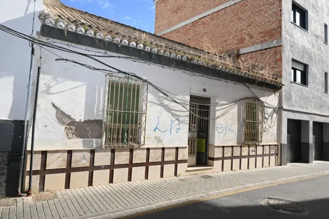 SOLAR URBANO EN VENTA EN MARACENA | 175 m2 | PARA DERRIBAR O RECONSTRUIR — 23