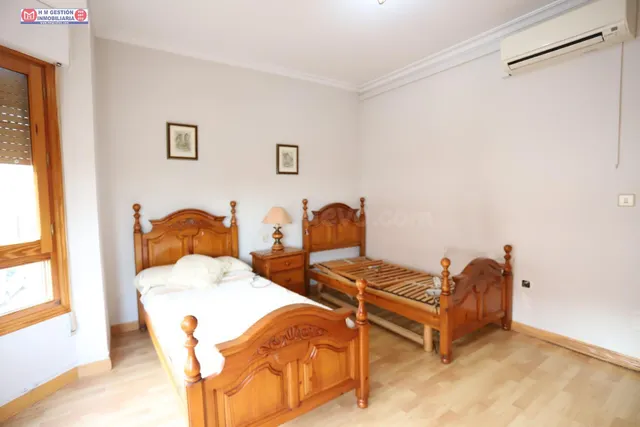 Encantadora Casa en Alcázar de San Juan con Amplias Vistas a - foto 3