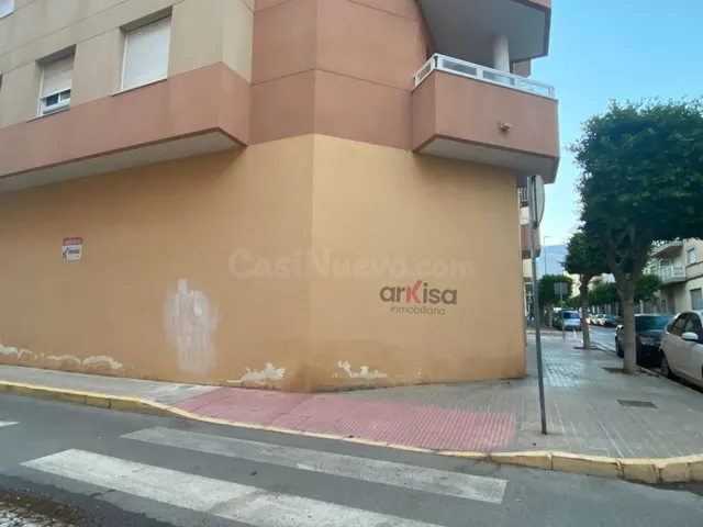 VENTA DE LOCAL COMERCIAL ESQUINA EN EJIDO CENTRO - ADMITE DI - foto 2