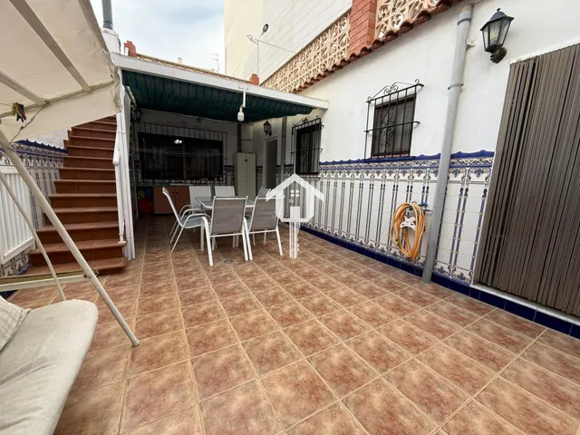 Espectacular casa pareada reformada en san vicente del raspeig: 142m2, 5 dormitorios, patio y terraza con solárium — 44