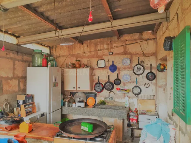 Gran casa de pueblo a reformar - foto 4
