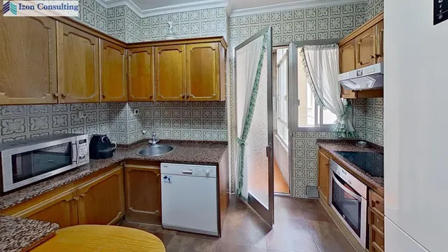 amplia vivienda con vistas al Altozano y plaza de garaje — 10