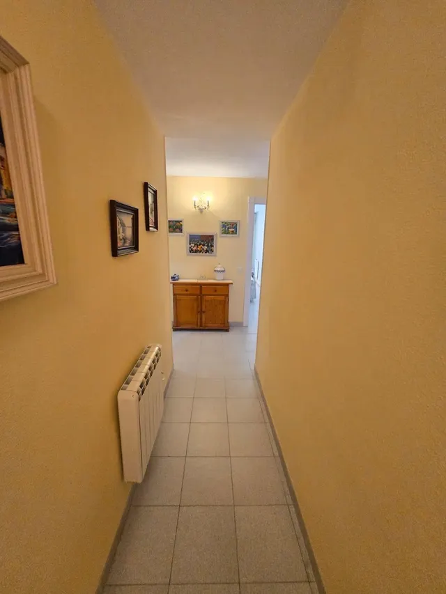 MAGNIFICA VIVIENDA EN PRIMERA LINEA DE PLAYA Y CON PISCINA COMUNITARIA, IDEAL PARA VIVIR TODO EL AÑO — 21