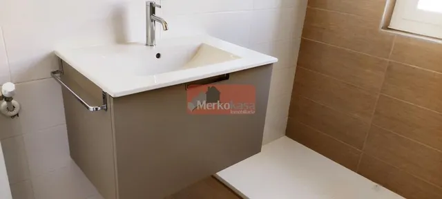 SE VENDEN CHALETS INDEPENDIENTES DE OBRA NUEVA  Y CON FINCA CERRADA DE 650M2 CERCANO A LUGO — 42