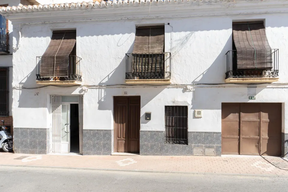 Encantadora Casa para Reformar en el Casco Antiguo de Salobreña en Calle Cristo!!!