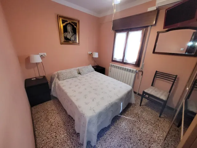 Impresionante Chalet con Amplio Terreno y Piscina en las Afueras de Zaragoza — 45