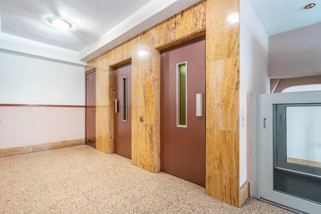 Piso en Hermanos Menendez Pidal — 31