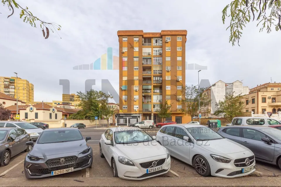 Vivir frente al guadiana, con vistas al parque y a la alcazaba de Badajoz