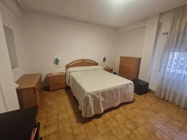 PISO CENTRICO DE 83M2 CON ASCENSOR Y BALCÓN — 35