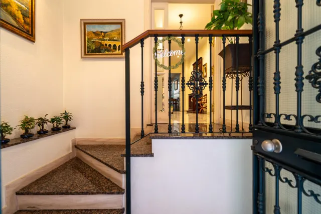 UNA CASA CON ALMA EN EL CORAZÓN DE ALMERÍA: 278 m2 Y DOS TERRAZAS PARA DISFRUTAR — 8