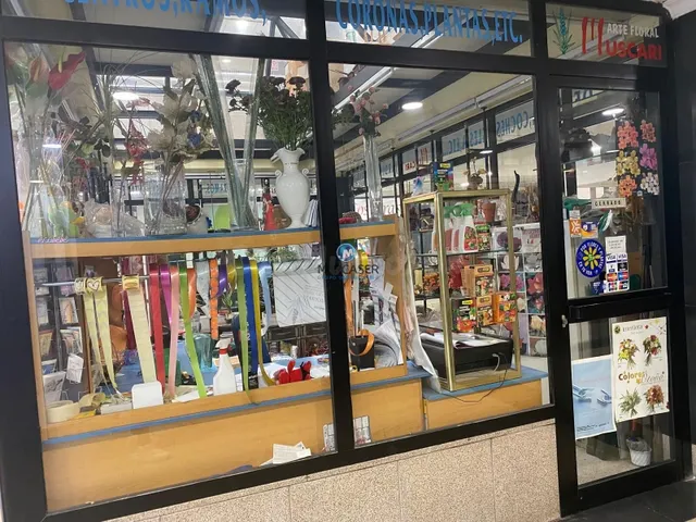 Local en venta en Centro Comercial El Val. Alcalá de Henares - foto 5