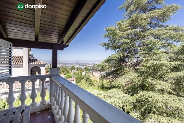 CASA PAREADA EN LA ZUBIA CON PISCINA, ZONA DE BARBACOA Y JARDÍN — 17