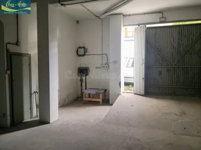 Bajo comercial en Zona media Vázquez de Parga - foto 2