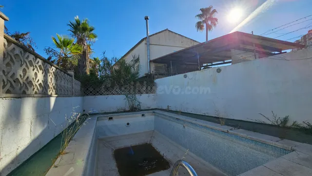 Casa con piscina y gran potencial en Sa Indiotería