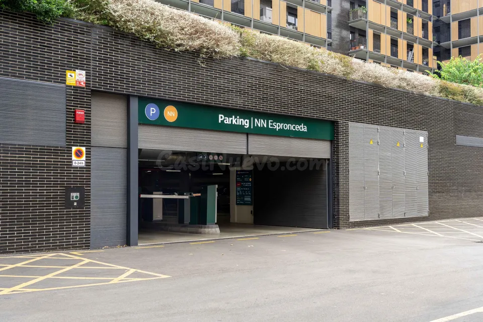 Parking 11m² en alquiler - Barcelona