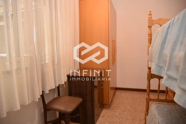 ¡IMAGINA LO QUE PUEDE LLEGAR A SER!... Una gran vivienda con alma y potencial en una de las mejores ubicaciones de Alcalá. — 49